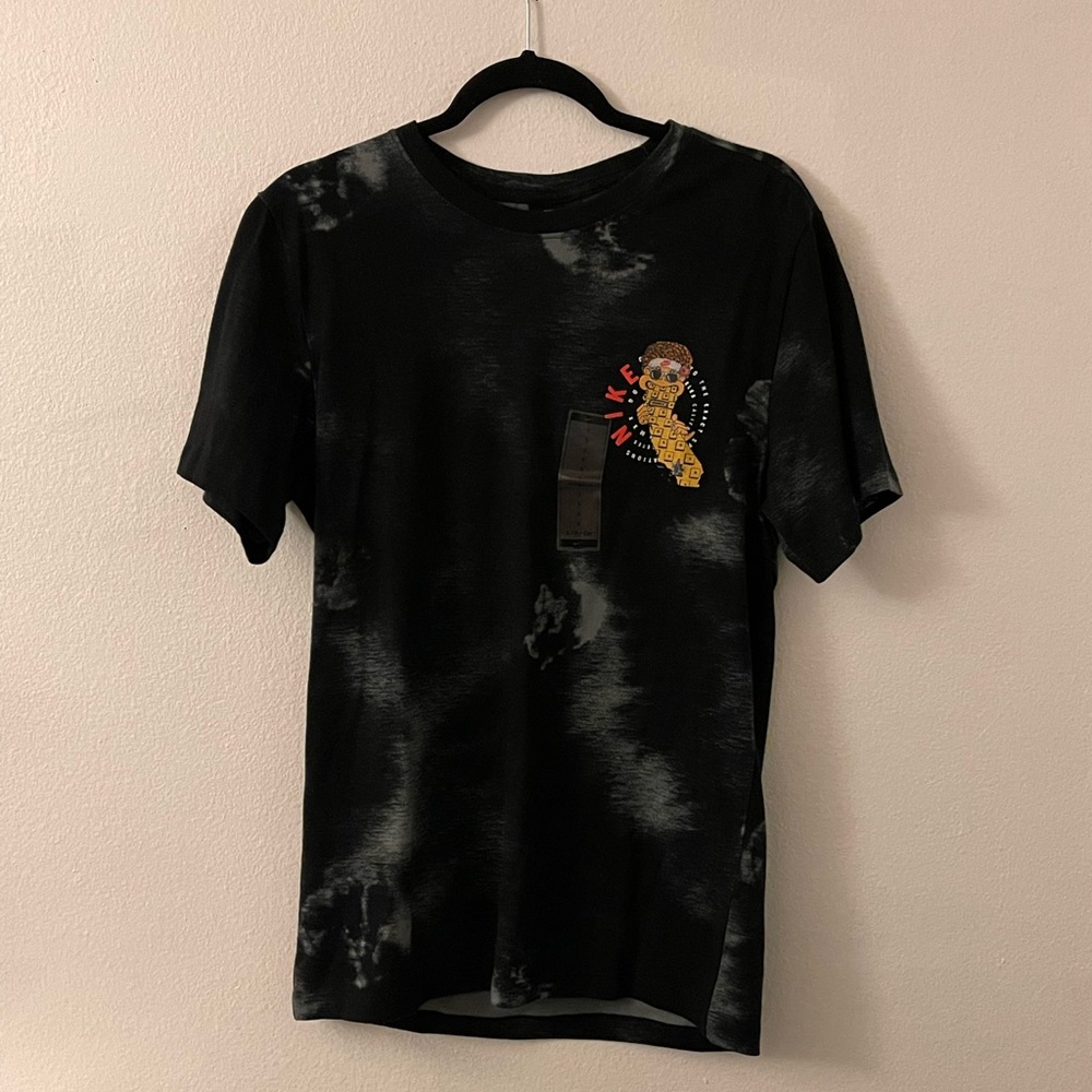 Nike Graphic Tee